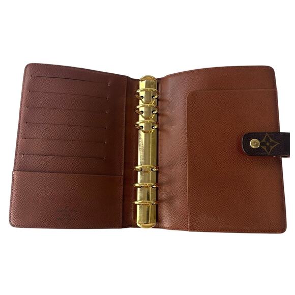 Louis Vuitton Monogram Agenda Cover - Picture 5 of 8